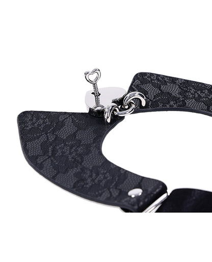 Sex & Mischief Heartbound Lace Day Collar